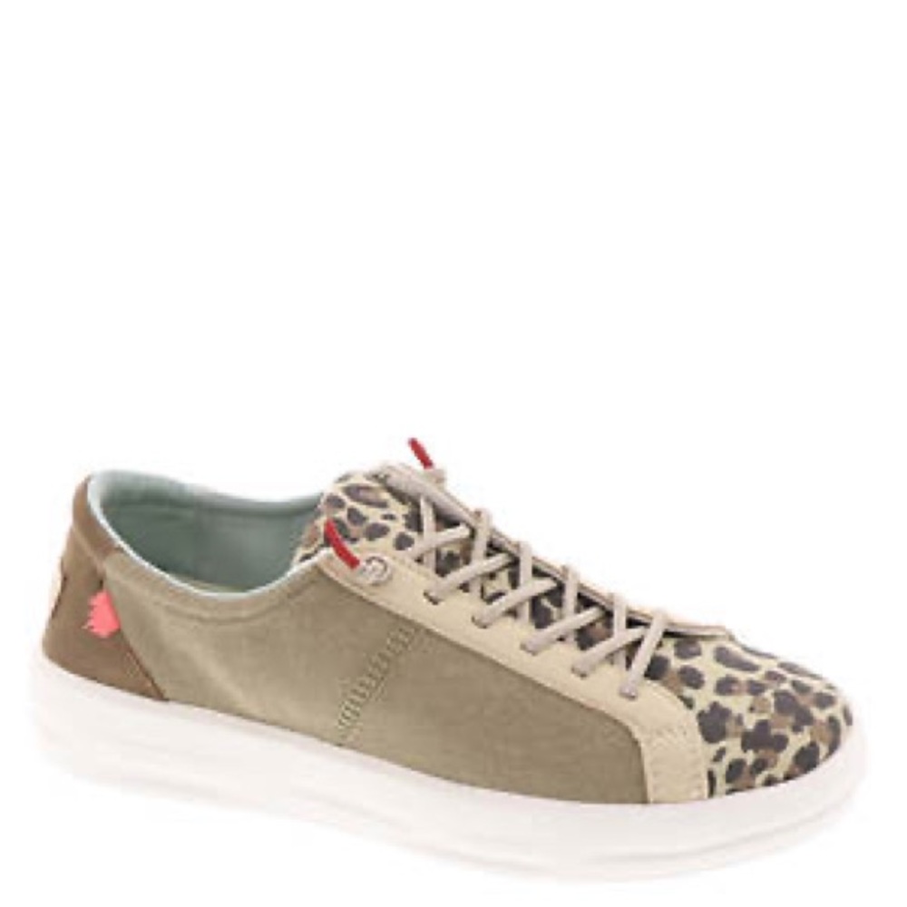 NWT Hey Dude Karina in Beige/Leopard